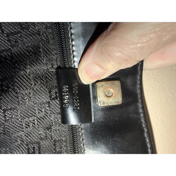 Gucci Black and White Stripe Shoulder Bag - Picture 8 of 8